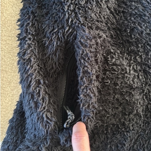 Lululemon | Oh So Sherpa | Full Zip | Jacket - Picture 13 of 17
